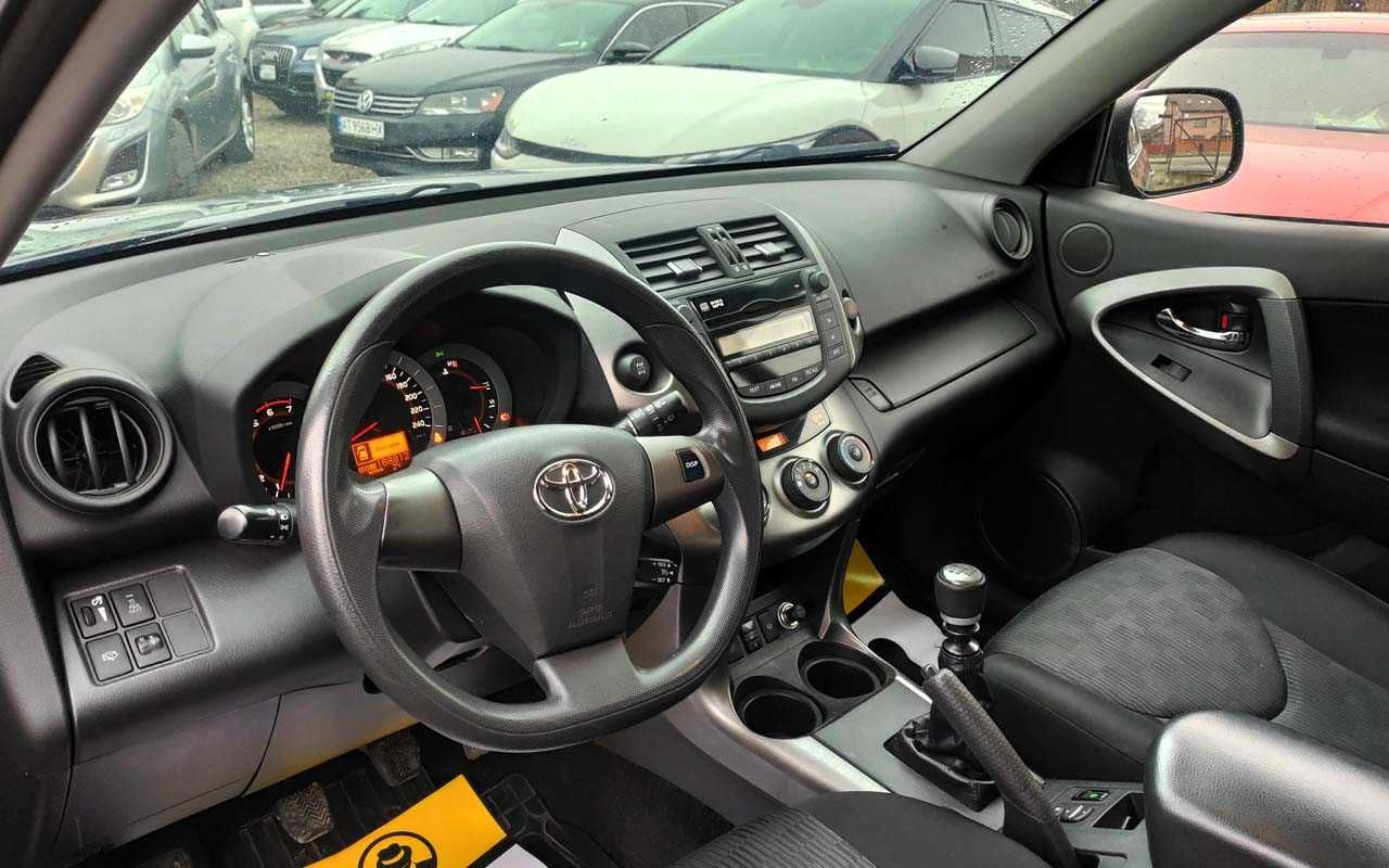 Toyota RAV4 2010