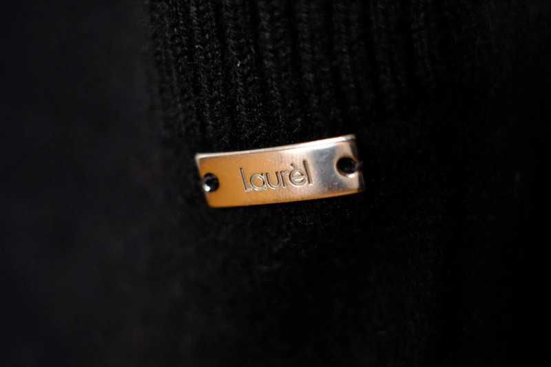 Laurel czarny sweter kardigan wełna  Escada