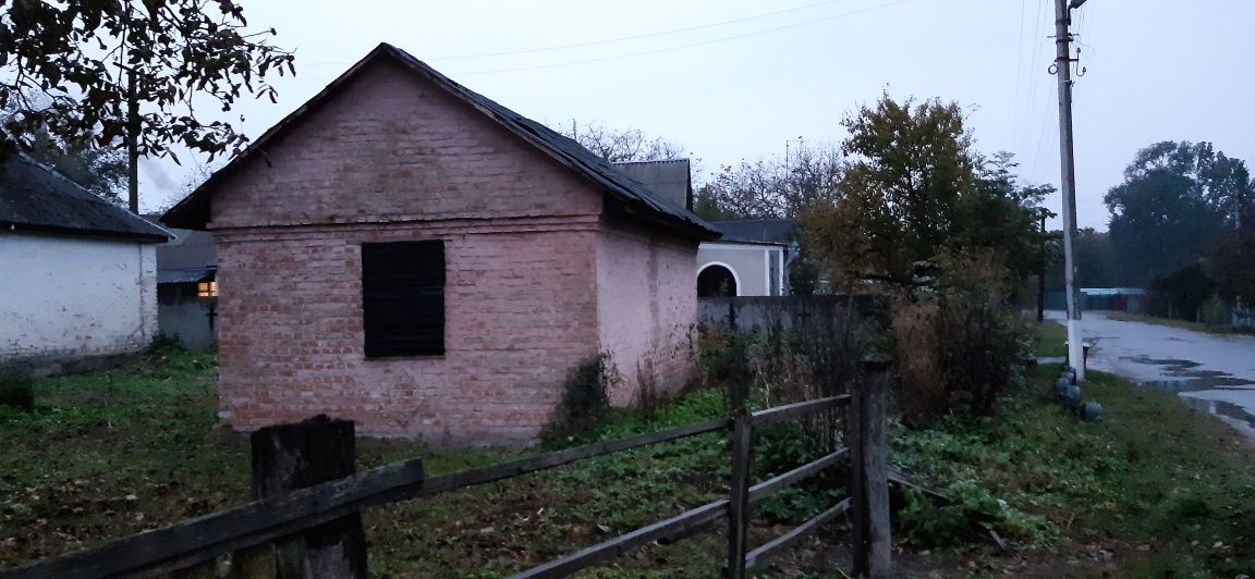 Терміново продаю будинок