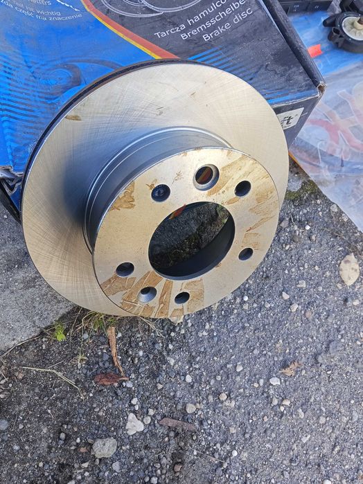 Tarcza hamulcowa przód Mercedes Sprinter/VW LT