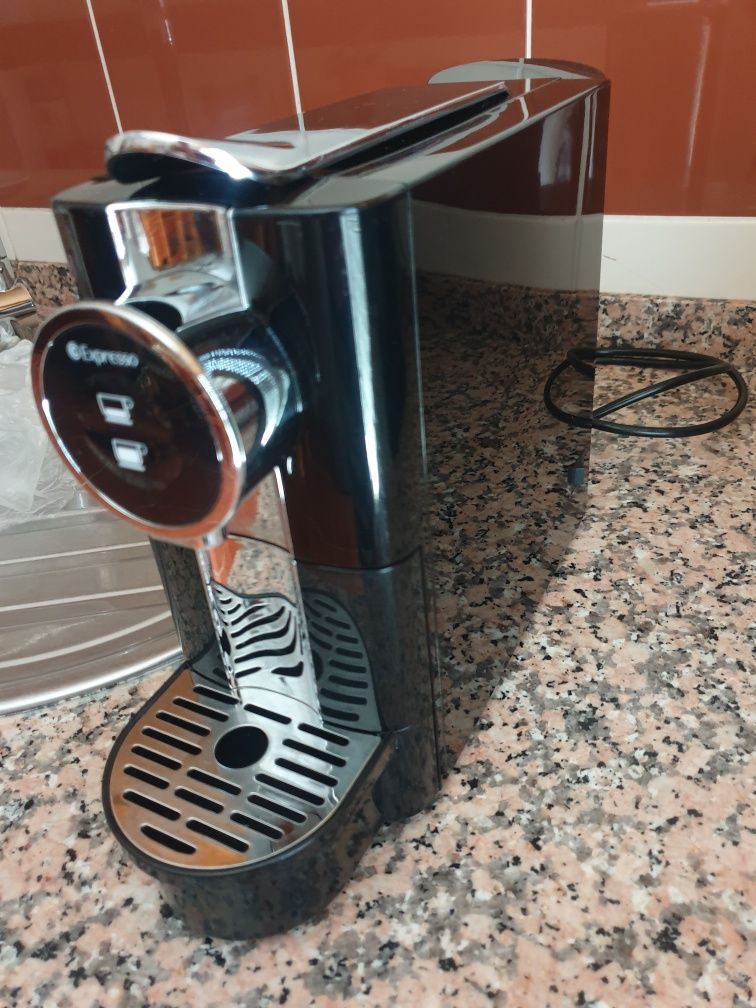 Máquina cafe cápsulas