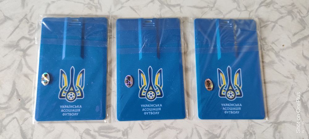 USB флешка 32gb Українська Асоціація Футболу