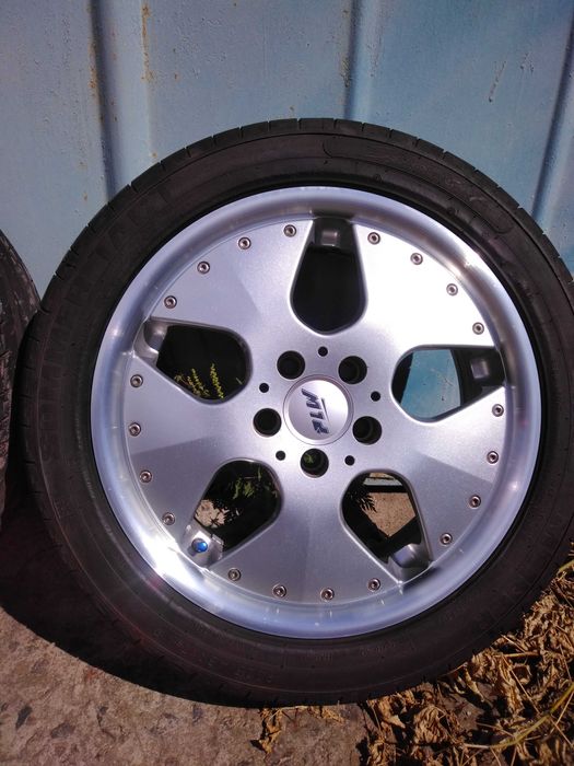 Продам диски с резиной