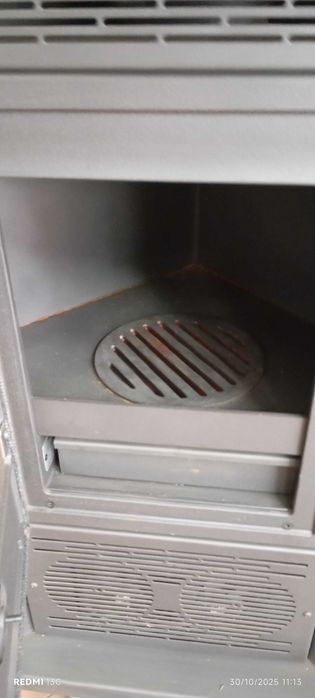 Salamandra a lenha marca Solzaima ventilada