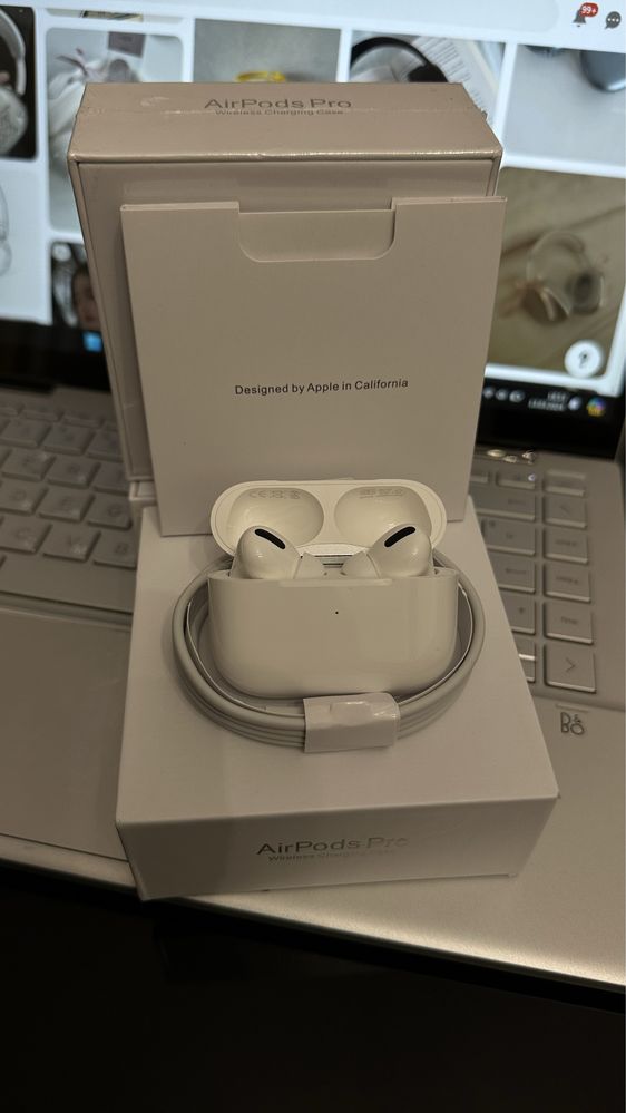 AirPods Pro Wireless Charging Case