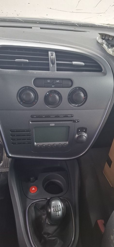 Seat Leon II na części