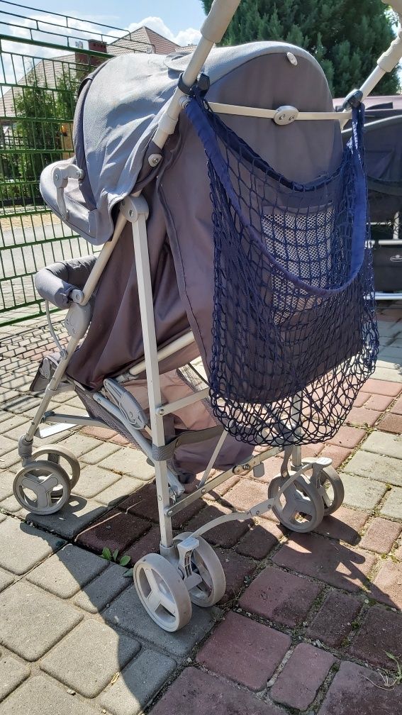 Wózek spacerówka, parasolka, z ochraniaczem na nozki