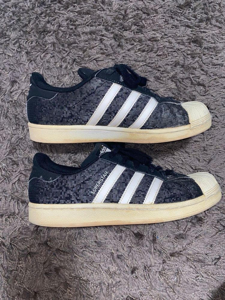 Ténis Adidas Superstar