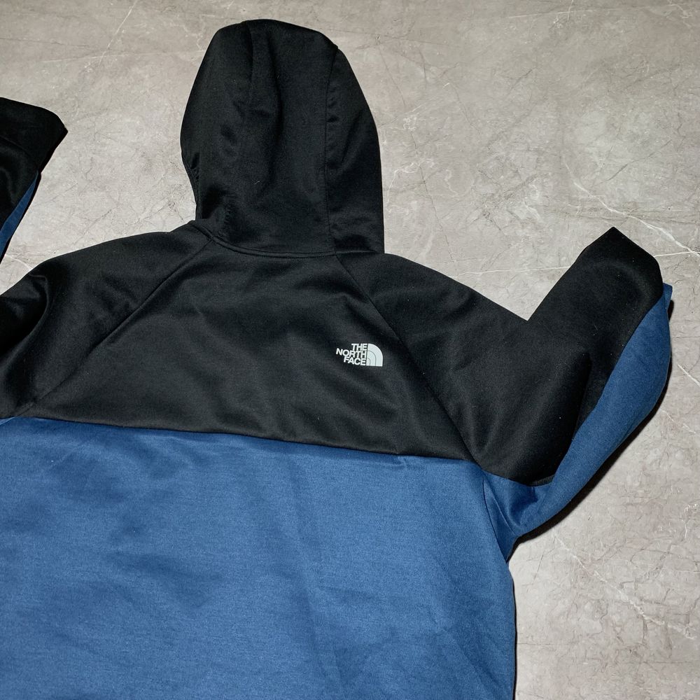 Кофта от The North Face