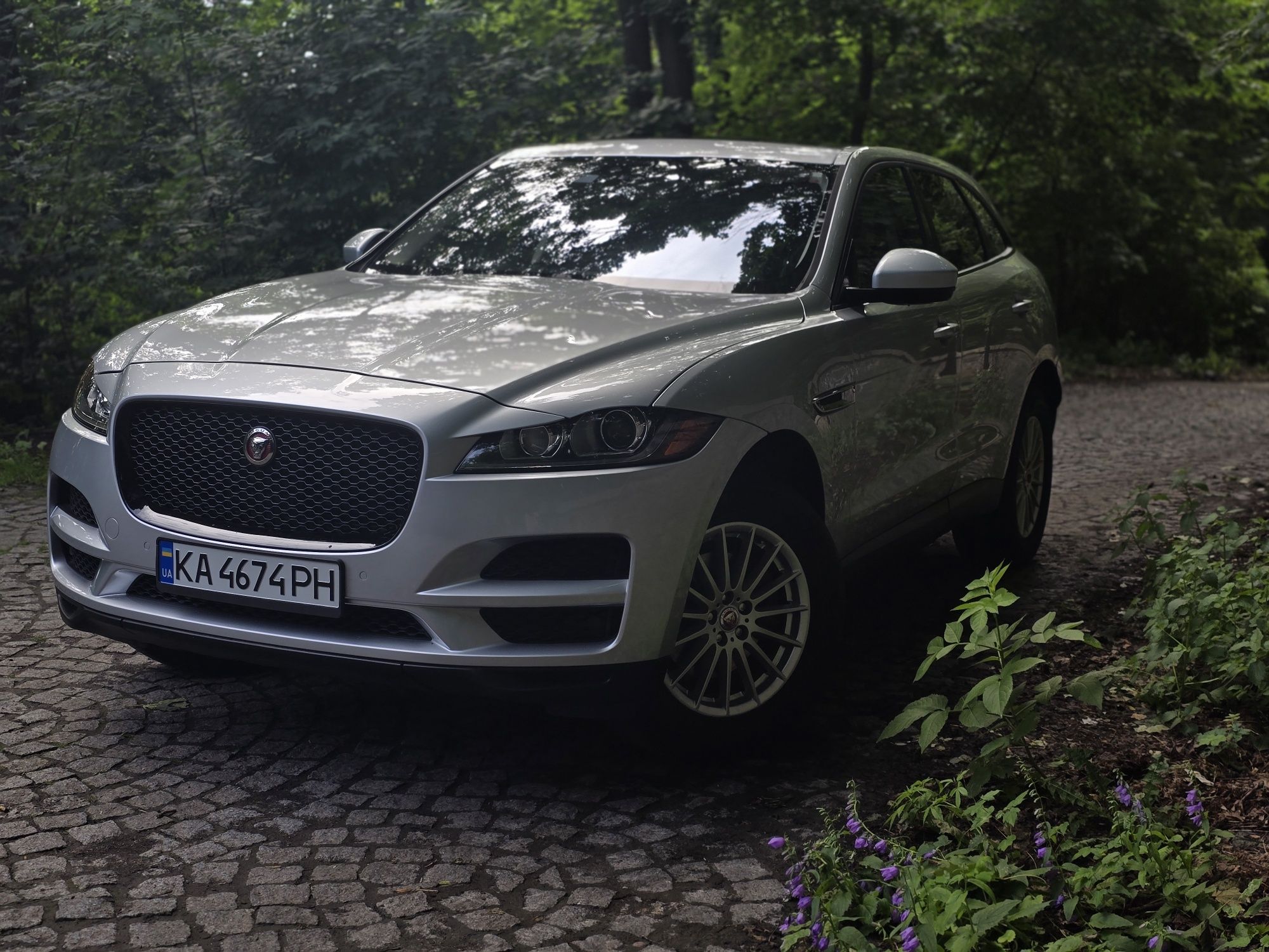 Продам Jaguar f-pace 2018