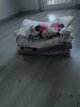 Bluzy dla dziewczynki w rozmiarze 122/128