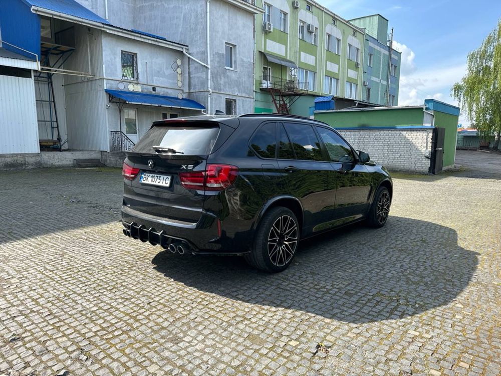 Bmw x5 f15 хорощий стан