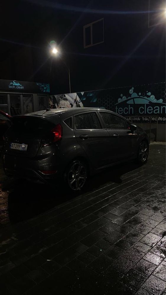 Продається авто Ford Fiesta mk7 2018рік