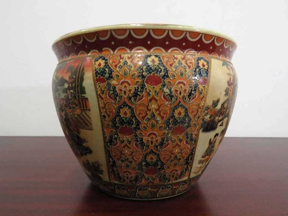 VASO AQUÁRIO CHINÊS com figuras orientais e peixes, Marcado e numerado