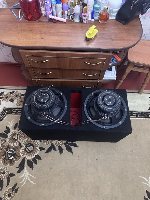 Продам сабвуфер kikc