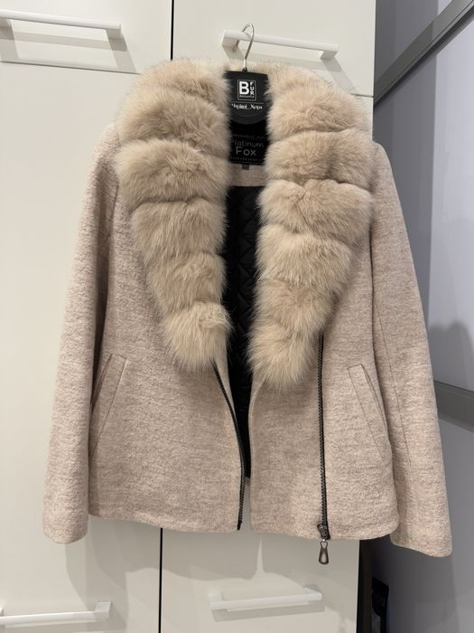 Пальто с мехом песца
