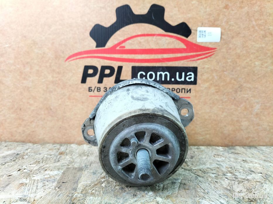 VW Touareg II 7P 2010-2018 3.6 FSI Подушка опора двигателя 7P6199131