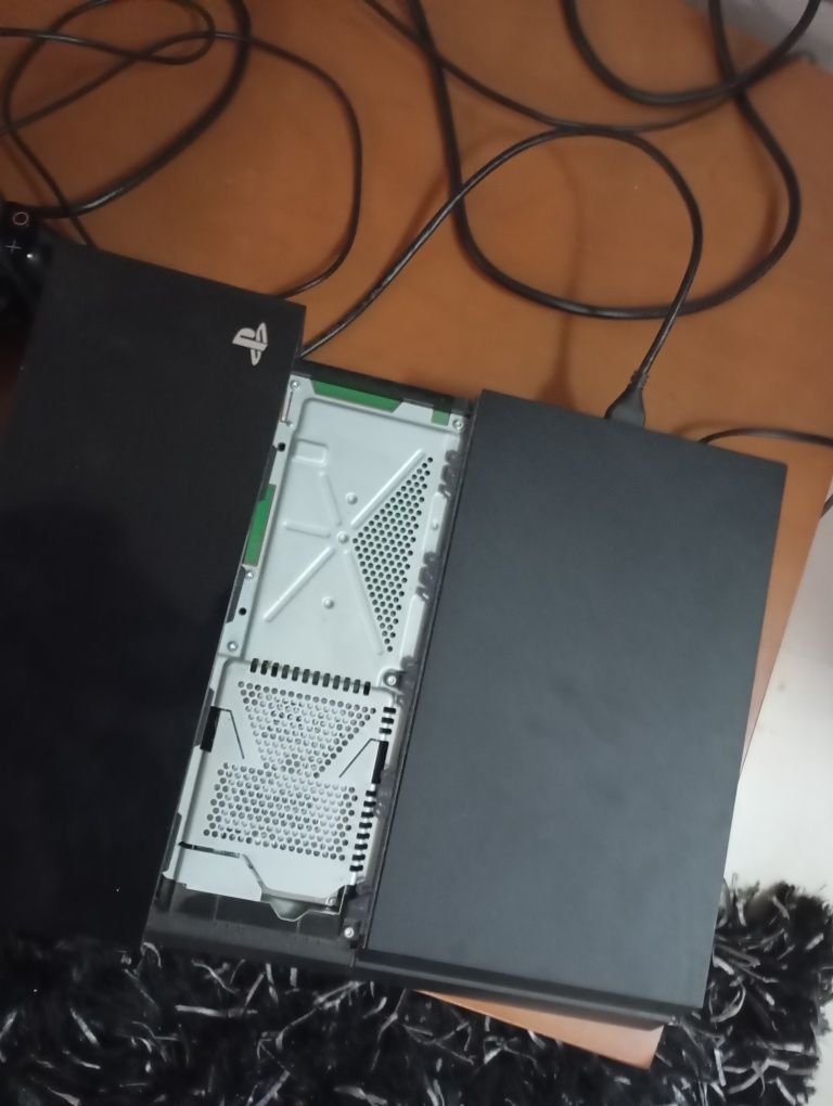 PlayStation 4 com comando