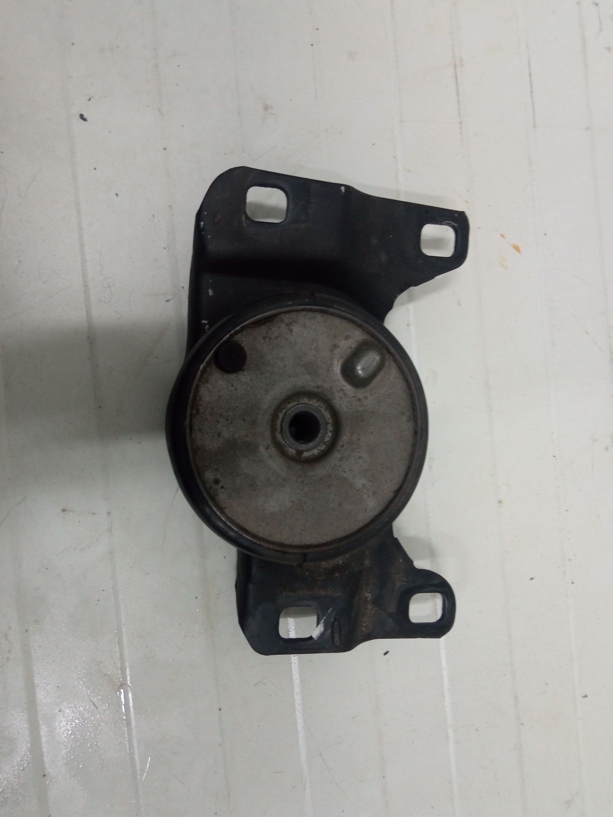 Łapa poduszka skrzyni biegów Ford Kuga MK2 Lift 2.0 TDCI