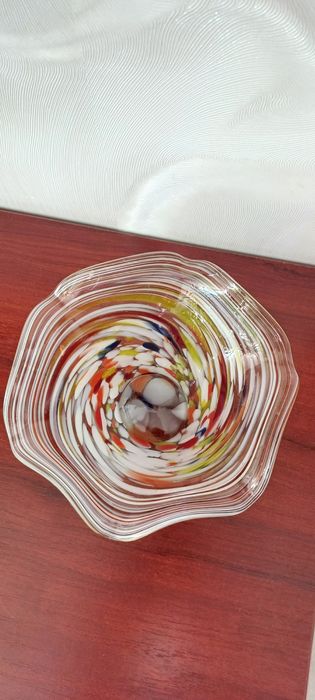 Вазочки, конфетницы, салатницы.