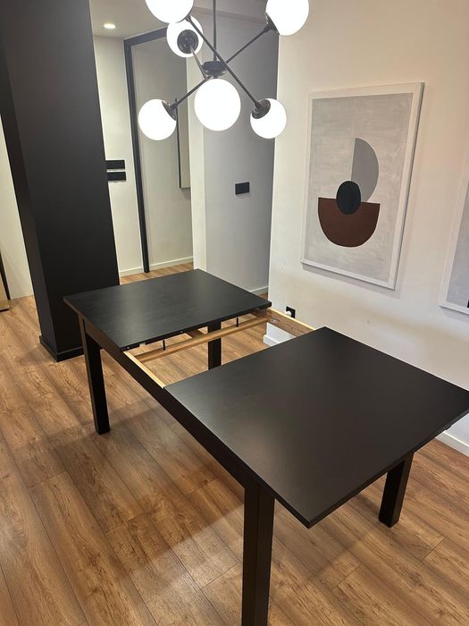 Mesa IKEA BJURSTA como nova