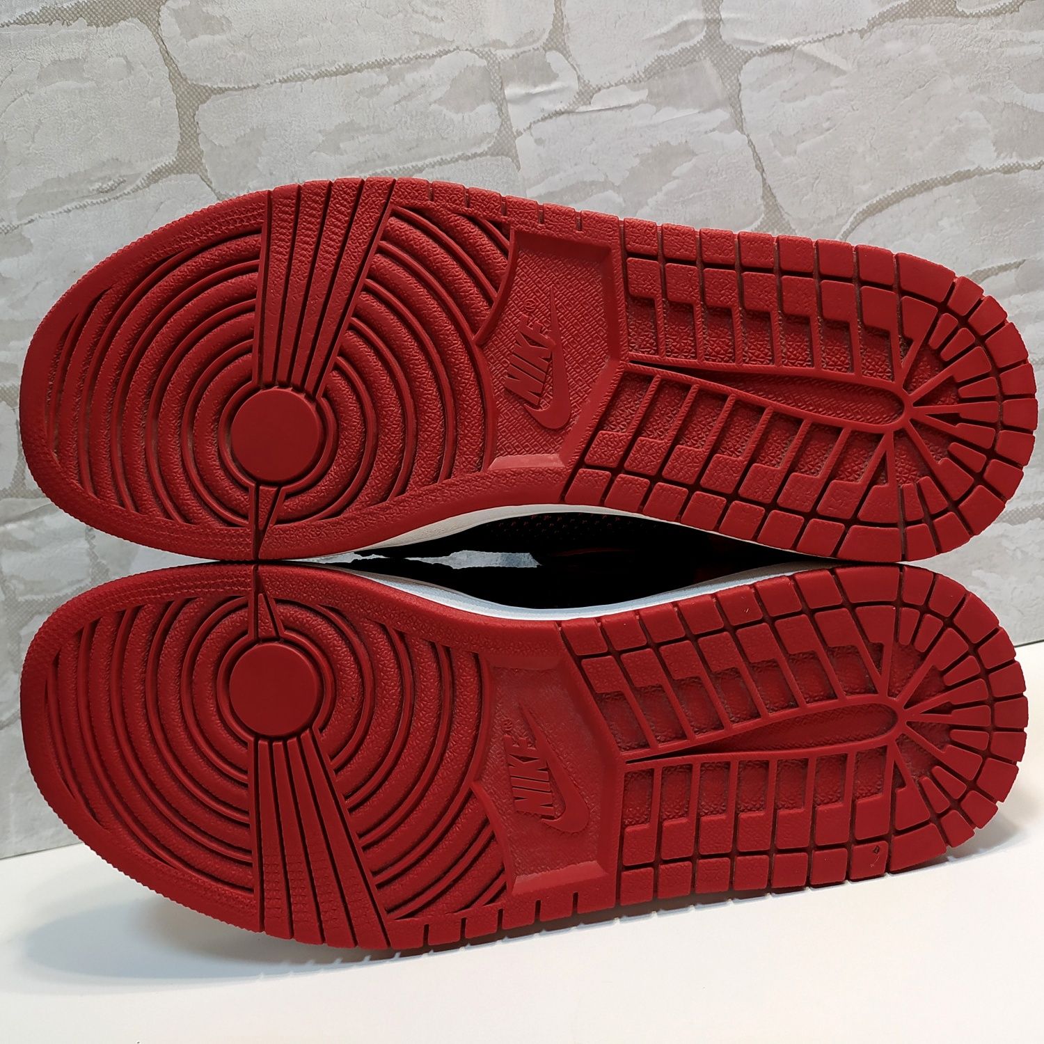 кросівки Nike Air Jordan 1 Retro 42.5р/27.5см