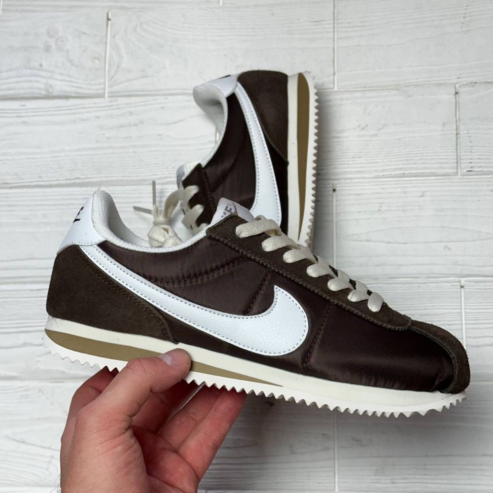 Жіночі кросівки nike cortez