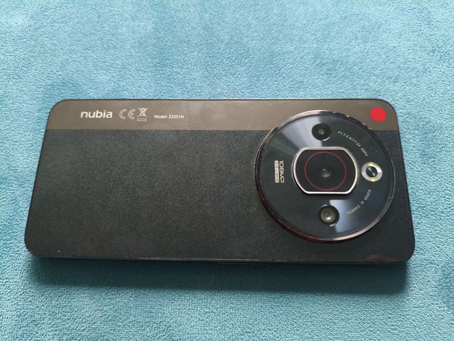 Nubia focus pro 5g + dedykowany zestaw fotograficzny