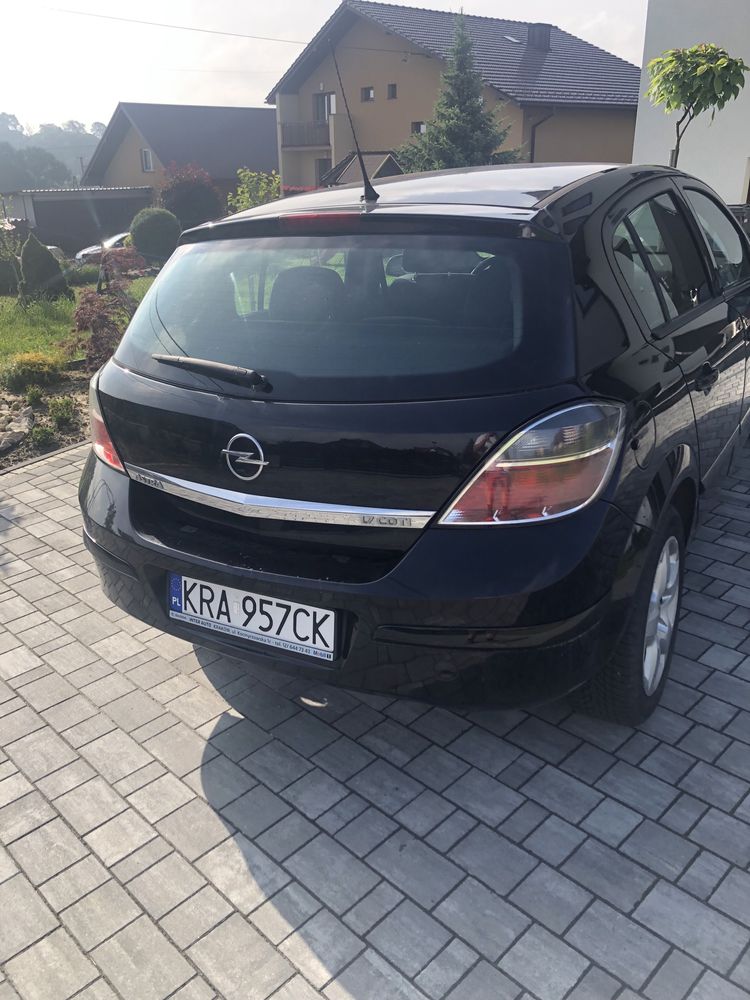 Opel Astra typu H 1.7 Cdti