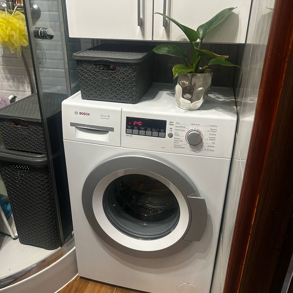 Sprzedam pralke slim Bosch serie 4