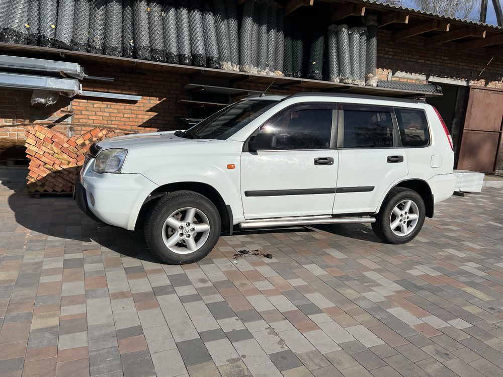 Nissan X-trail 2.0