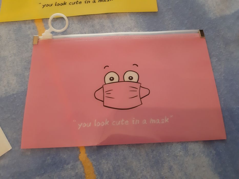 Porta máscaras divertidos 2 = 3€