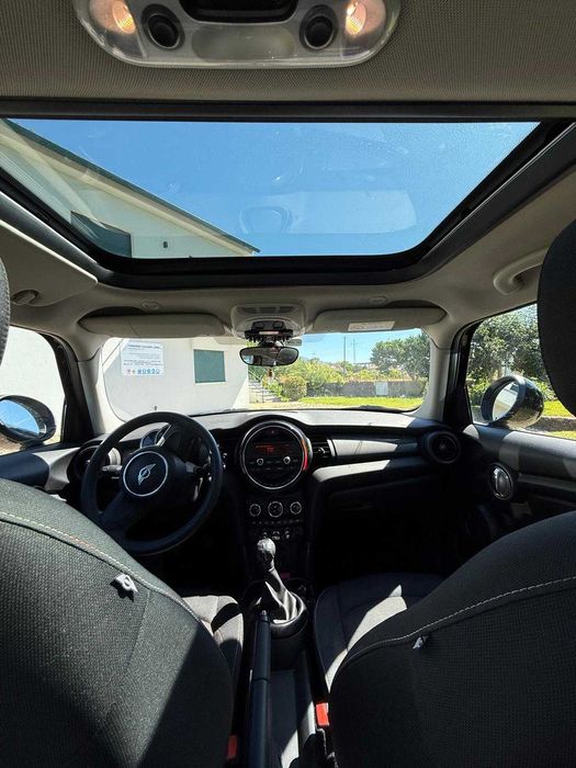 Mini Cooper D 5 portas 2015