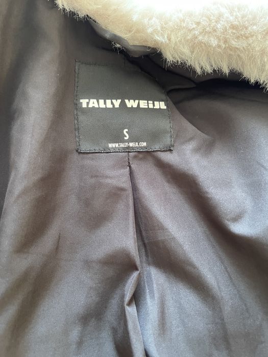 Стильна шубка Tally Weijl