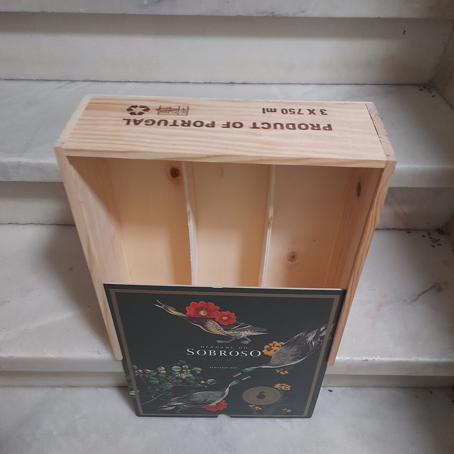 Caixa madeira vinhos outros itens