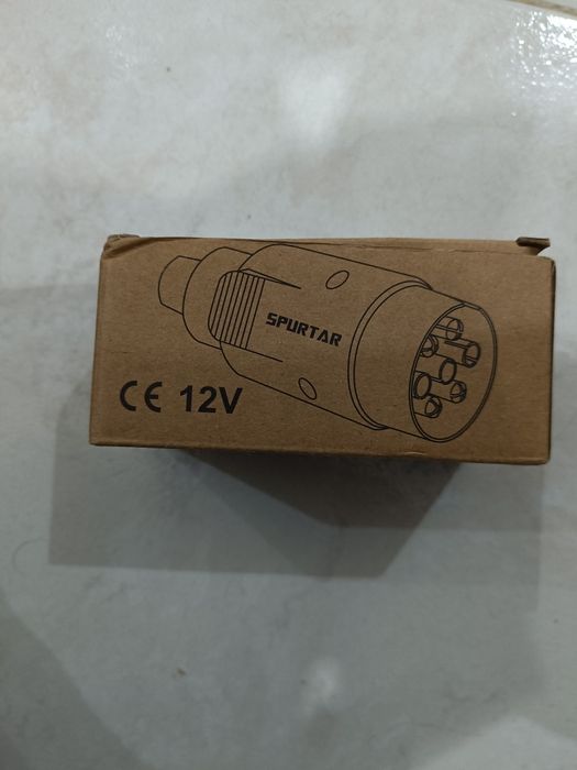 Adaptador de conector de reboque