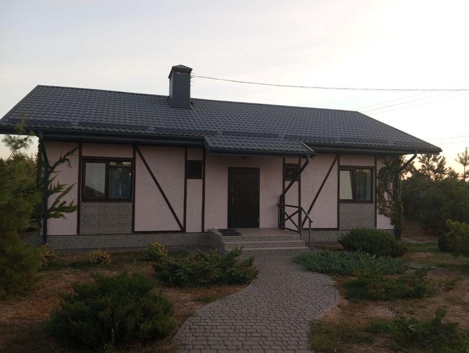 Продам шикарный дом на голубом озере Елизаветовка/Каменское