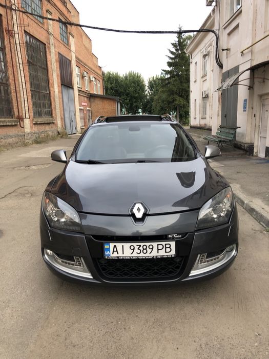 Продаю машину рено меган 3 gt line