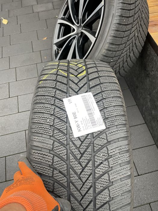 Диски титани колеса тесла у 255/45/19