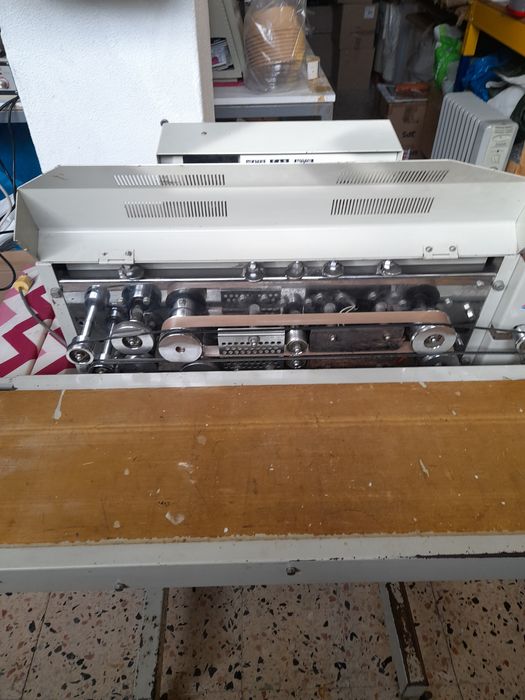 Seladora de sacos em Contínuo