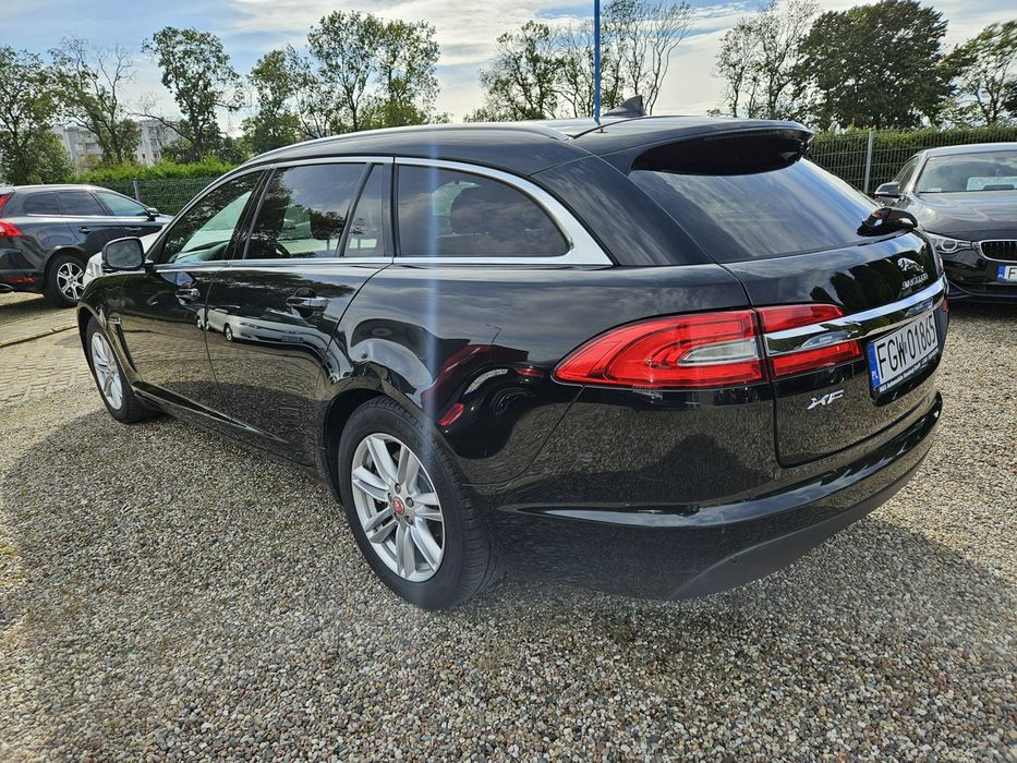 Jaguar XF 2,2 diesel 200 KM Automat nawigacja