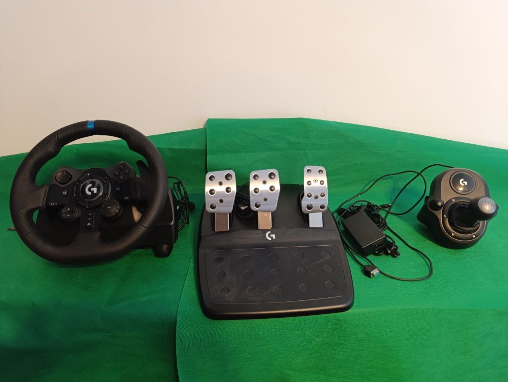 Logitech G923 Volante, pedais e manete mudanças (3 anos garantia)