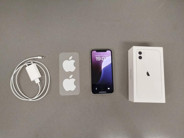 iPhone 11 em bom estado