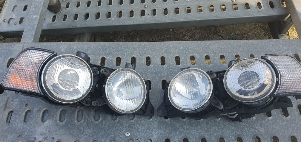 Komplet lamp  BMW E 34 oryginal