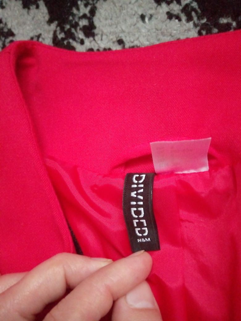 Піджак H&M  коралового кольору хс-с,стан нового