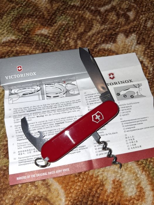 Складений ніж Victorinox Waiter 84 мм