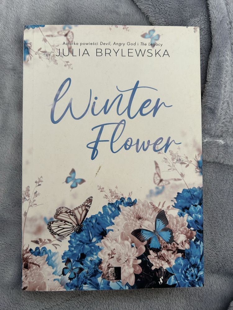 Winter flower - Julia Brylewska