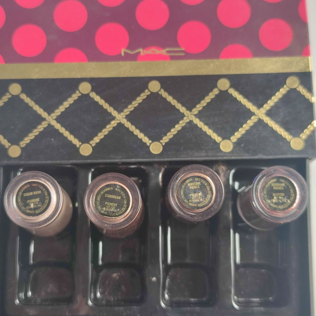 MAC Nutcracker Sweet Bronze Pigments and Glitter Kit