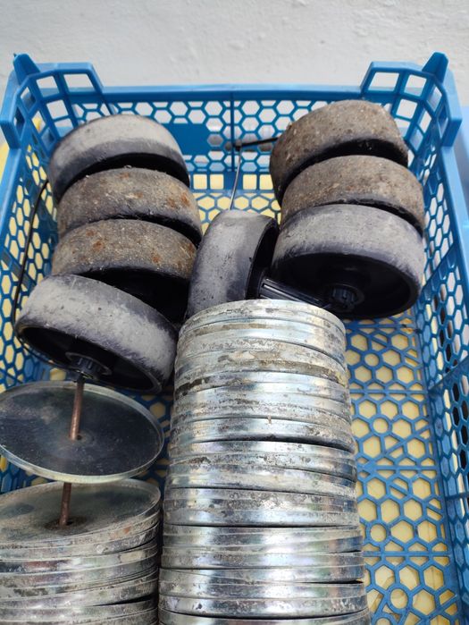 Rodas pretas plástico 100x35 Parafuso M6