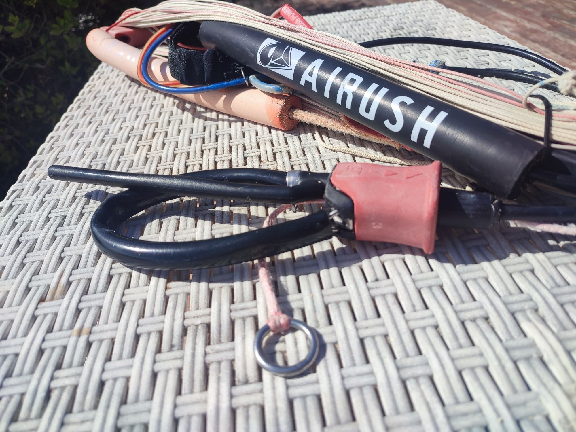 Bar Airush kitesurfing kite